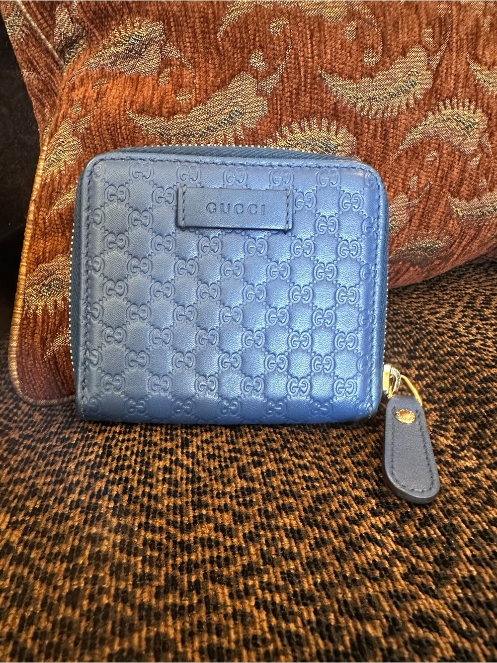 Gucci Microguccissma Embossed Leather Compact Zip Bifold Wallet in Blue with COA